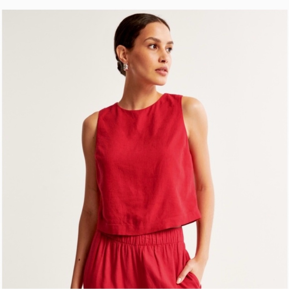 Abercrombie Linen-Blend High-Neck Set Top